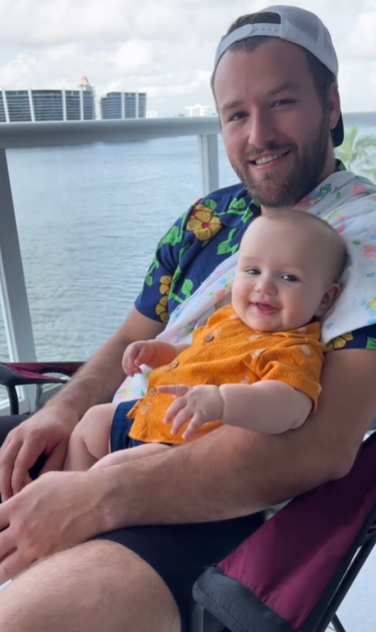 Capture decran 2025 11 20 134733 Découvrez toutes les photos de Noé, le fils de Marianne St-Gelais — qui attend maintenant des jumeaux !