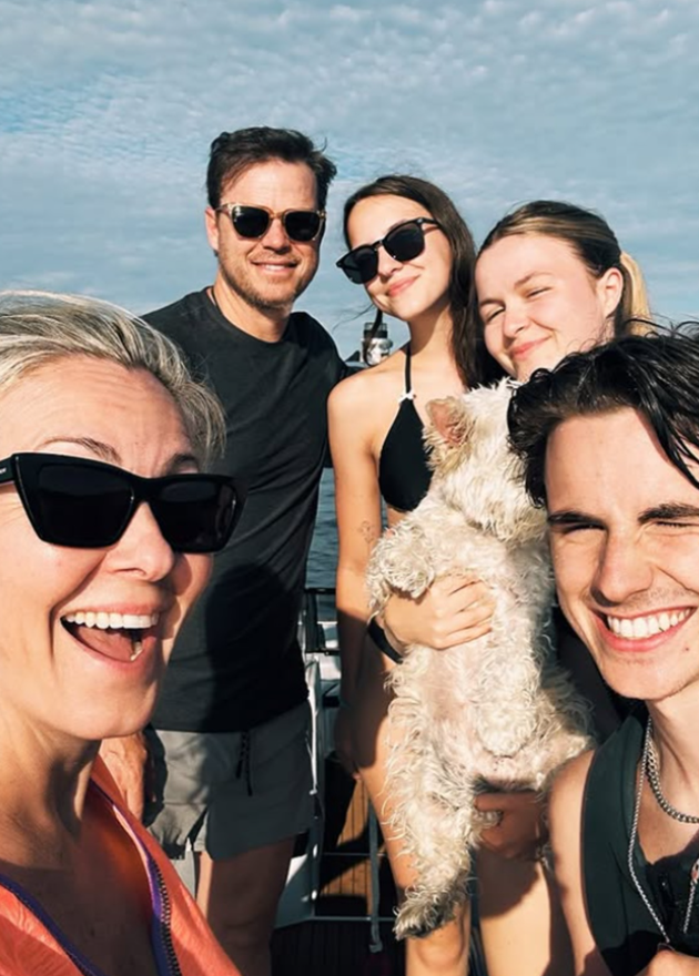 Capture decran 2025 11 21 230558 Découvrez toutes les plus belles photos des enfants de Véronique Cloutier et Louis Morissette en 2025