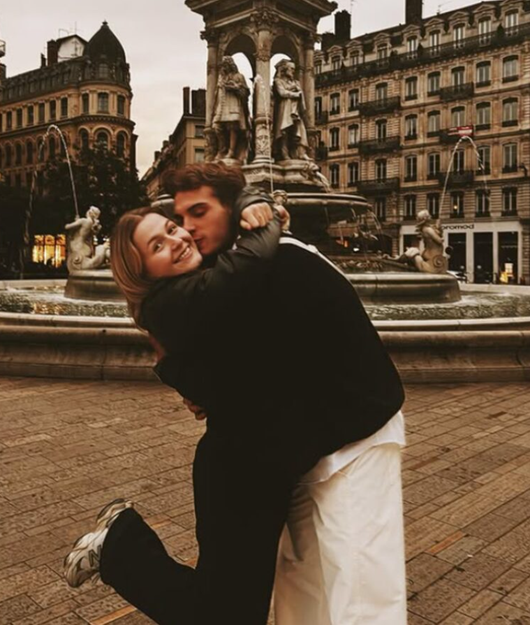 Capture decran 2025 11 21 230633 Découvrez toutes les plus belles photos des enfants de Véronique Cloutier et Louis Morissette en 2025