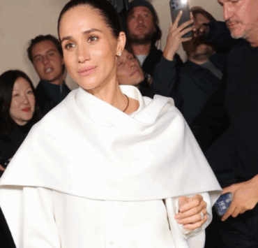 Capture decran 2025 11 21 234344 « D’une tristesse folle » : Meghan Markle ridiculisée à cause de sa déco de Noël totalement beige