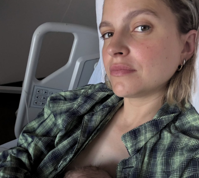 Capture decran 2025 11 22 134317 e1763837200768 Sarah-Jeanne Labrosse dévoile enfin le prénom de son 3e enfant après des mois de mystère