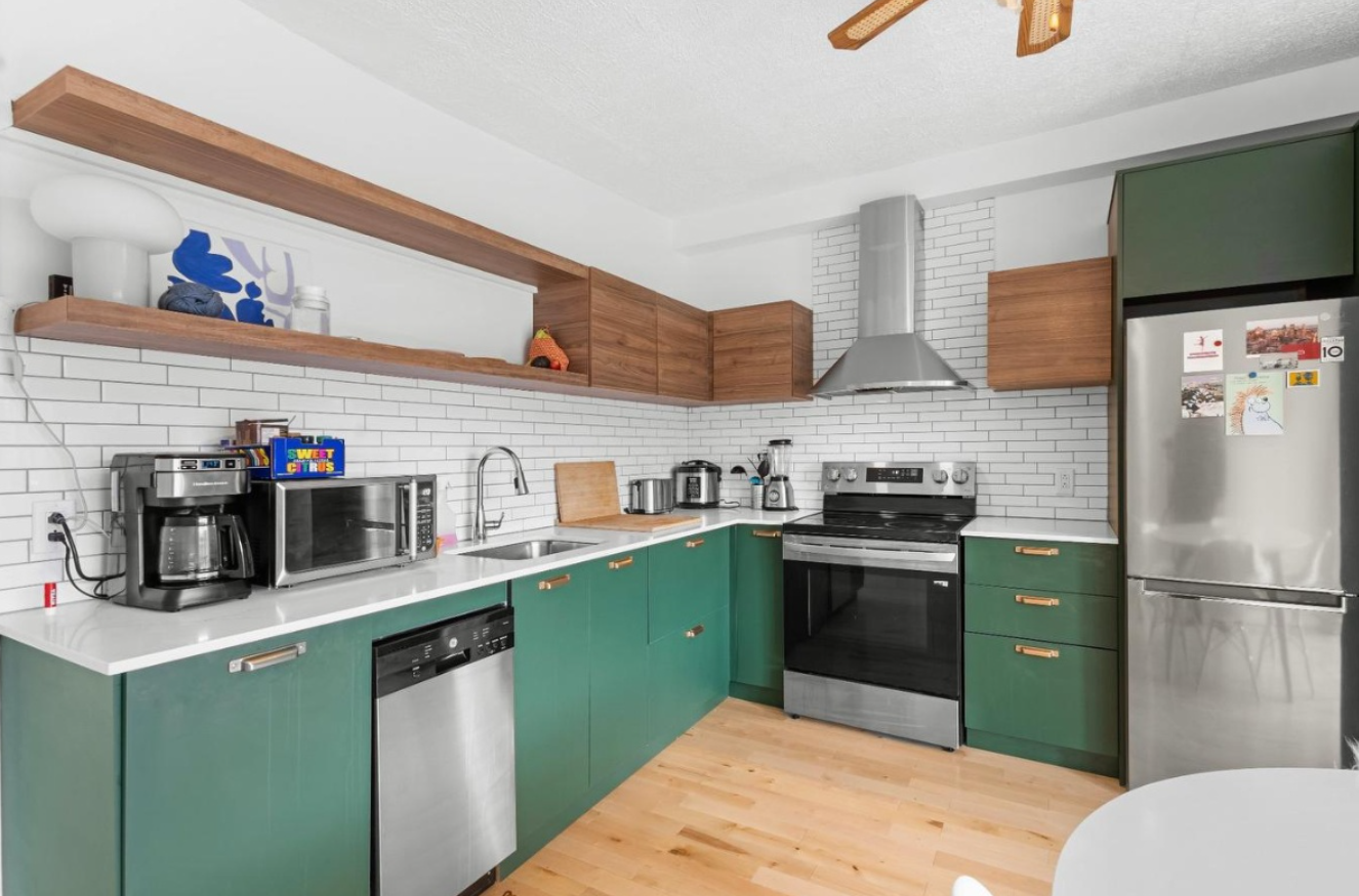 Capture decran 2025 11 24 102054 Découvrez la maison à 1 800 000 $ où a grandi Jean-Pierre Ferland : un triplex chargé d’histoire au cœur du Petit Laurier