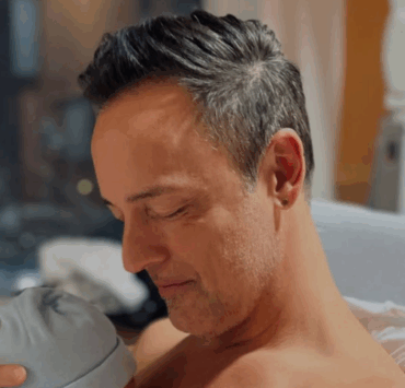 Étienne Drapeau dévoile toutes les images de l’accouchement de sa blonde… et c’est vraiment quelque chose 3 Étienne Drapeau dévoile toutes les images de l’accouchement de sa blonde… et c’est vraiment quelque chose Capture decran 2025 11 28 000754 Étienne Drapeau dévoile toutes les images de l’accouchement de sa blonde… et c’est vraiment quelque chose