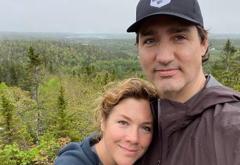 Sophie Grégoire aurait retrouvé l’amour… et son nouveau chum crée déjà toute une onde de choc 1 Sophie Grégoire aurait retrouvé l’amour… et son nouveau chum crée déjà toute une onde de choc Capture decran 2025 11 29 105959 Sophie Grégoire aurait retrouvé l’amour… et son nouveau chum crée déjà toute une onde de choc