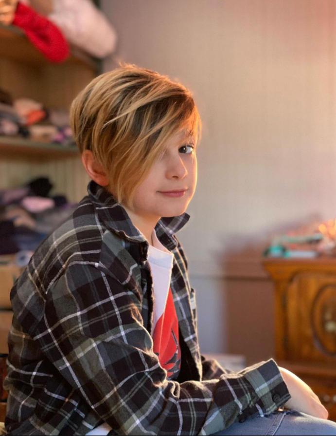 Capture decran 2025 11 30 125620 Le fils de Patrick Huard et Anik Jean appara&icirc;t sur une rare photo en 2025 &ndash; et il a vraiment chang&eacute;!