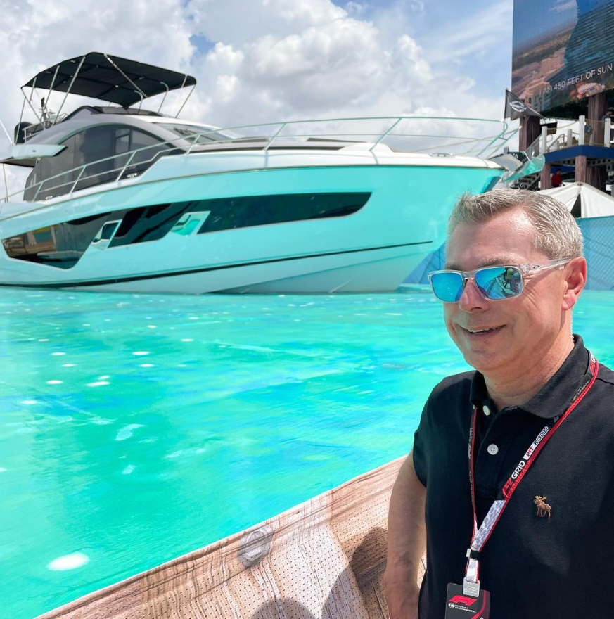 Capture decran 2025 11 30 131734 D&eacute;couvrez Fran&ccedil;ois Dumontier, le nouveau chum connu de Julie Snyder