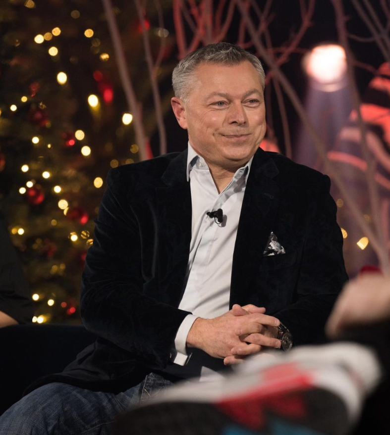 Capture decran 2025 11 30 131946 D&eacute;couvrez Fran&ccedil;ois Dumontier, le nouveau chum connu de Julie Snyder