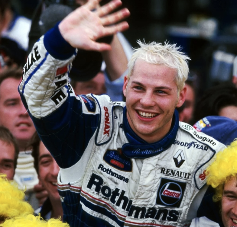 Jacques Villeneuve partage une rare photo de famille avec ses enfants 1 Jacques Villeneuve partage une rare photo de famille avec ses enfants Capture decran le 2025 11 03 a 09.16.25 Jacques Villeneuve partage une rare photo de famille avec ses enfants