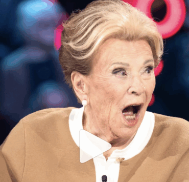 Le public bouleversé par l’hommage rendu à Janette Bertrand aux Enfants de la télé 6 Le public bouleversé par l’hommage rendu à Janette Bertrand aux Enfants de la télé Capture decran le 2025 11 19 a 23.34.35 Le public bouleversé par l’hommage rendu à Janette Bertrand aux Enfants de la télé