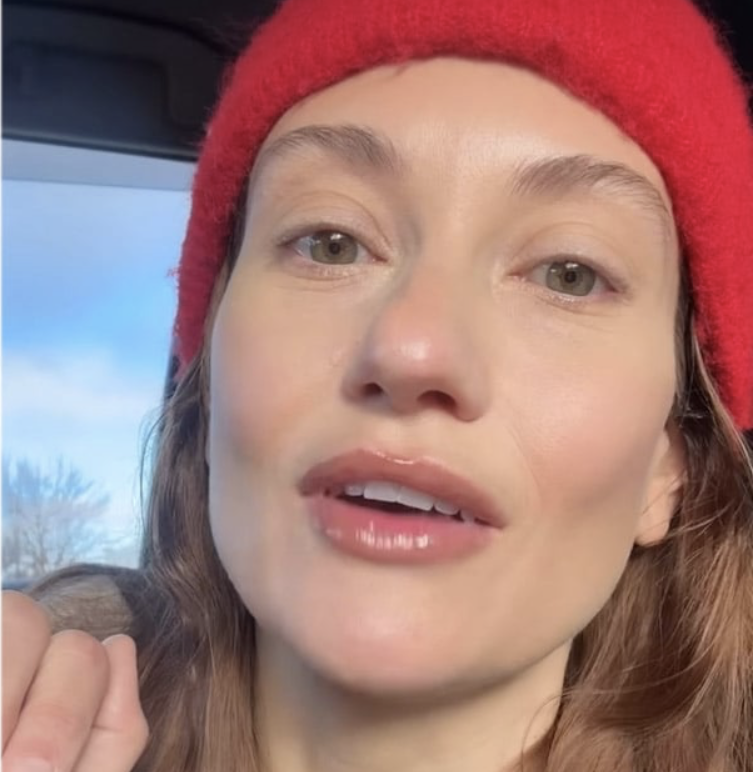 Capture decran le 2025 11 20 a 12.47.01 Après sa séparation, Katherine Levac répond en vidéo aux hommes qui lui écrivent en privé