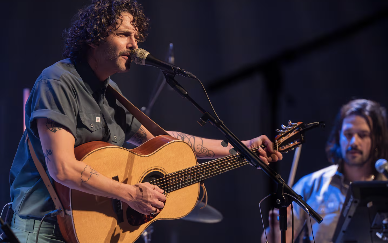 Capture decran le 2025 11 23 a 01.03.24 Vivre l’amour et traverser le deuil avec Alexandre Poulin