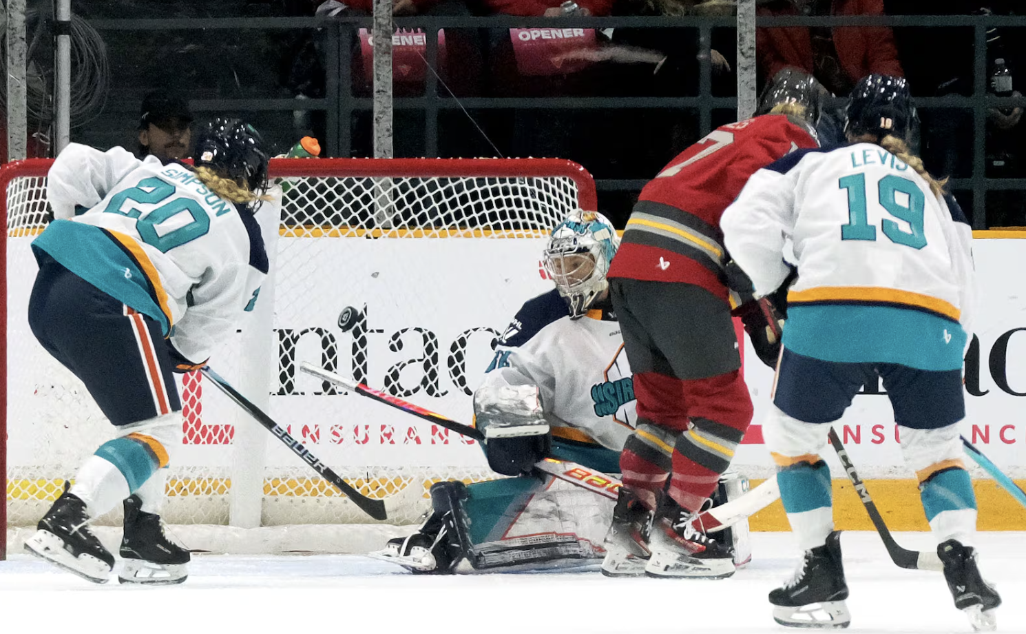 Capture decran le 2025 11 23 a 01.20.36 e1763879243345 La Charge frappe un mur : New York gâche la fête avec un gain de 4-0