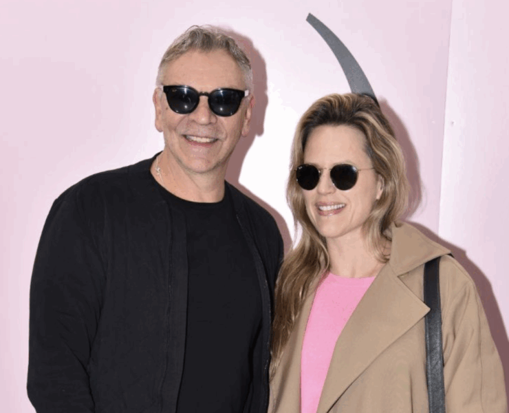 Capture decran le 2025 11 23 a 02.53.06 News :On connaît enfin l’identité de la femme qui partage la vie de Marc Labrèche