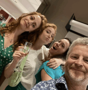 Capture decran le 2025 11 23 a 21.39.04 8(PHOTOS) Découvrez la blonde actrice de Normand D'Amour en 11 photos