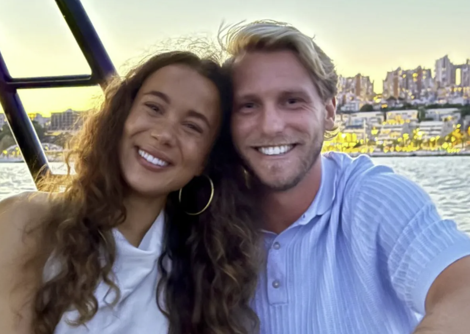 Béatrice d’OD Chypre enflamme le web avec une vidéo très intime dans un spa 1 Béatrice d’OD Chypre enflamme le web avec une vidéo très intime dans un spa Capture decran le 2025 11 24 a 03.32.23 Béatrice d’OD Chypre enflamme le web avec une vidéo très intime dans un spa