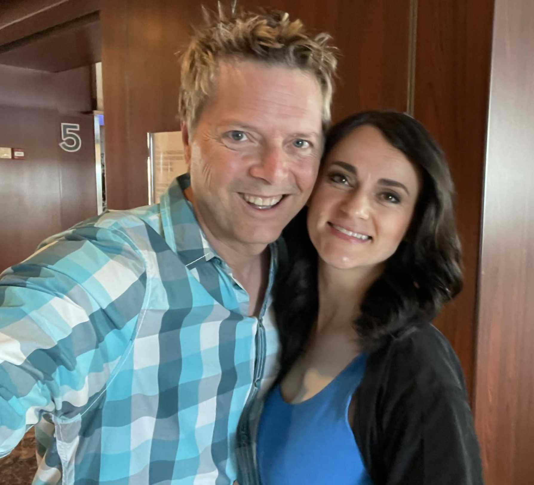 Capture decran le 2025 11 24 a 17.12.49 Steph Carse révèle comment il a rencontré Natasha, son amoureuse