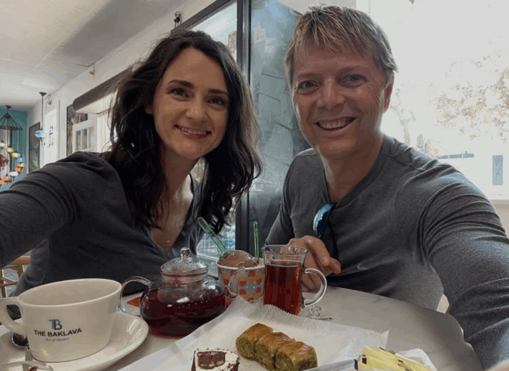 Steph Carse : Voici celle qui partage sa vie amoureuse 8 Steph Carse : Voici celle qui partage sa vie amoureuse Capture decran le 2025 11 25 a 00.11.02 Steph Carse : Voici celle qui partage sa vie amoureuse