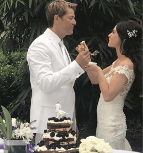 Capture decran le 2025 11 25 a 00.11.20 (11 photos) de Steph Carse et de sa blonde en amoureux après sa victoire à Chanteurs masqués