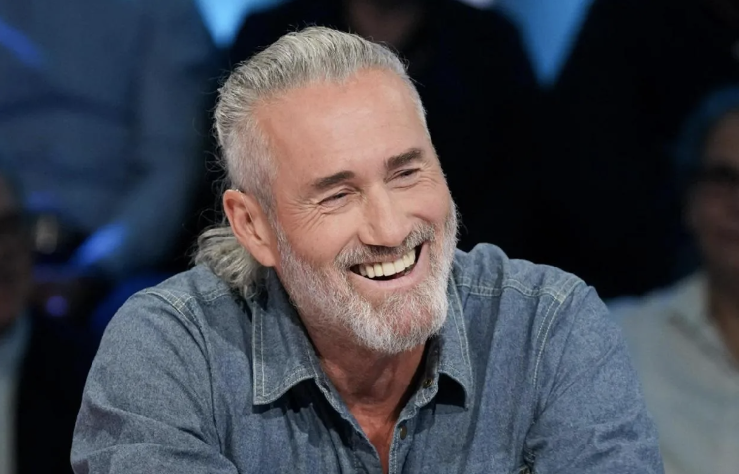 Capture decran le 2025 11 25 a 01.08.26 Ève-Marie Lortie est tombée sous le charme de ce couple formé par un ancien joueur du Canadien et sa conjointe