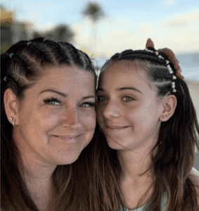 Les touchantes photos de Marie-Élaine Thibert pour l’anniversaire de sa fille 3 Les touchantes photos de Marie-Élaine Thibert pour l’anniversaire de sa fille Capture decran le 2025 11 26 a 01.13.57 Les touchantes photos de Marie-Élaine Thibert pour l’anniversaire de sa fille