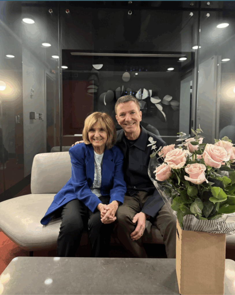 Capture decran le 2025 11 26 a 14.12.12 Patrice L&rsquo;Ecuyer fond en larmes devant Dominique Michel apr&egrave;s 32 ans : toute la toile est &eacute;mue