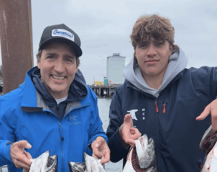 Le fils de Justin Trudeau dévoile toutes les photos de son voyage dans le Sud avec sa blonde connue 1 Le fils de Justin Trudeau dévoile toutes les photos de son voyage dans le Sud avec sa blonde connue Capture decran le 2025 11 26 a 16.27.22 Le fils de Justin Trudeau dévoile toutes les photos de son voyage dans le Sud avec sa blonde connue