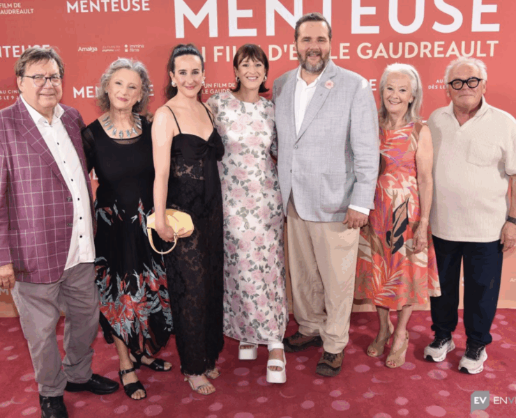 Capture decran le 2025 11 26 a 20.48.13 Éclats de stars et moments magiques à la première de "Menteuse" : découvrez qui a fait sensation !