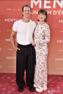 Éclats de stars et moments magiques à la première de "Menteuse" : découvrez qui a fait sensation ! 3 Éclats de stars et moments magiques à la première de "Menteuse" : découvrez qui a fait sensation ! Capture decran le 2025 11 26 a 20.51.40 Éclats de stars et moments magiques à la première de "Menteuse" : découvrez qui a fait sensation !