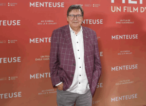 Éclats de stars et moments magiques à la première de "Menteuse" : découvrez qui a fait sensation ! 9 Éclats de stars et moments magiques à la première de "Menteuse" : découvrez qui a fait sensation ! Capture decran le 2025 11 26 a 20.54.02 Éclats de stars et moments magiques à la première de "Menteuse" : découvrez qui a fait sensation !