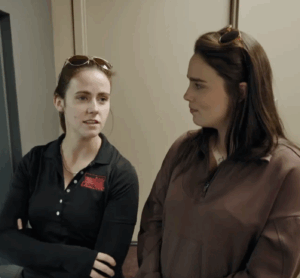 Capture decran le 2025 11 27 a 17.25.50 Sabrina et Mélanie de L’amour est dans le pré font une mise à jour touchante sur leur grossesse : « Il vient d’un congélateur, il est déjà habitué! »