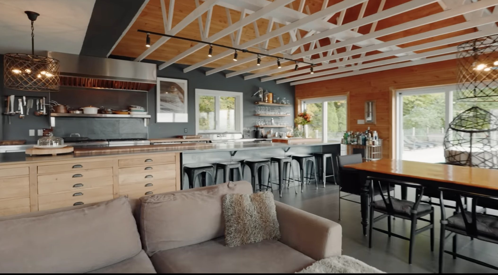 Découvrez la maison de 3 425 000 $ où vivaient Patricia Paquin et Louis-François Marcotte en Montérégie 4 Découvrez la maison de 3 425 000 $ où vivaient Patricia Paquin et Louis-François Marcotte en Montérégie Capture decran le 2025 11 28 a 10.56.22 Découvrez la maison de 3 425 000 $ où vivaient Patricia Paquin et Louis-François Marcotte en Montérégie