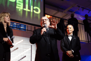 Capture decran le 2025 11 29 a 17.52.47 Naïla Louidort rayonne lors d’une rare sortie publique avec son amoureux Louis Turcotte