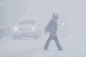 Capture decran le 2025 11 30 a 03.43.46 Alerte Météo : Jusqu'à 20 cm Attendus Dimanche au Québec ! Préparez-vous au Chaos !