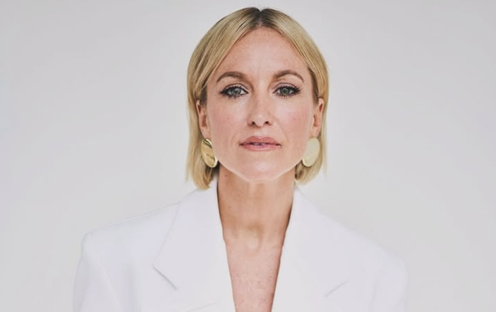 Capture decran le 2025 11 30 a 15.58.34 Emily B&eacute;gin fait tourner les t&ecirc;tes &agrave; Salut Bonjour avec son look styl&eacute;