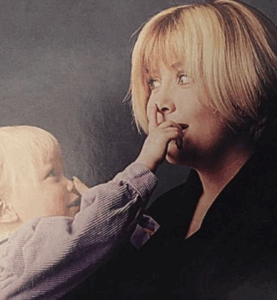 Capture decran le 2025 11 30 a 16.24.24 (8 photos )« Tu es mon inspiration » : Nathalie Simard écrit un message émouvant à sa fille