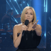 Capture decran le 2025 11 30 a 18.30.47 Les Transformations de Véronique Cloutier à La Fureur : Découvrez Ses 7 Looks Inoubliables