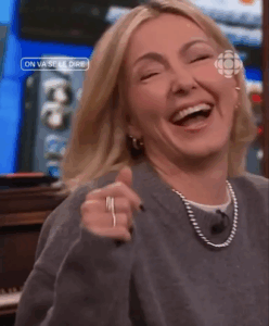 Capture decran le 2025 11 30 a 18.48.29 Normand D’Amour surprend tout le monde en parlant de la drôle de collection de sa conjointe