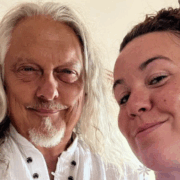 Capture decran le 2025 11 30 a 18.57.26 Normand D’Amour surprend tout le monde en parlant de la drôle de collection de sa conjointe