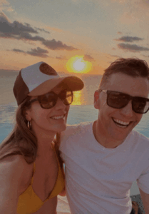 Capture decran le 2025 11 30 a 21.09.20 Monic Néron s'envole avec son nouveau chum… et dévoile leurs magnifiques photos