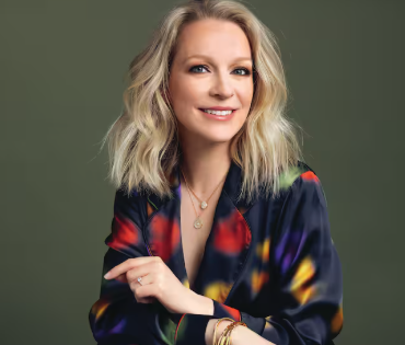 Capture decran le 2025 12 16 a 00.05.47 D&eacute;cor &agrave; couper le souffle : Annie Villeneuve transforme sa maison pour les F&ecirc;tes