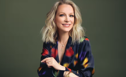 Capture decran le 2025 12 16 a 00.05.47 D&eacute;cor &agrave; couper le souffle : Annie Villeneuve transforme sa maison pour les F&ecirc;tes