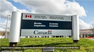 Capture decran 1 11 2025 135013 www.narcity.com L’Agence des services frontaliers du Canada embauche avec un diplôme de secondaire 5 — et ça peut rapporter jusqu’à 89 462 $ par an