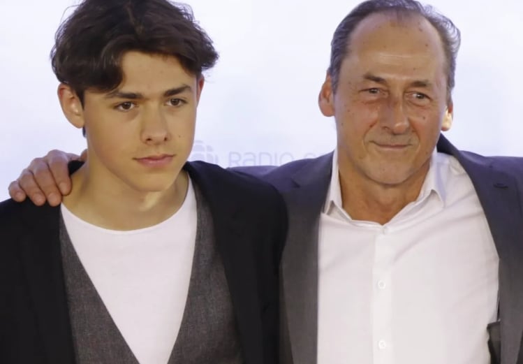 Henri Picard, le fils de Luc Picard, vit une belle histoire d’amour avec sa conjointe Mahélie Rheault 1 Henri Picard, le fils de Luc Picard, vit une belle histoire d’amour avec sa conjointe Mahélie Rheault Capture decran 15 11 2025 205324 www.celebritesqc.com Henri Picard, le fils de Luc Picard, vit une belle histoire d’amour avec sa conjointe Mahélie Rheault