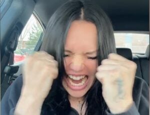 « Je regrette x1000 » : une influenceuse québécoise en colère de sa chirurgie ratée en Tunisie 4 « Je regrette x1000 » : une influenceuse québécoise en colère de sa chirurgie ratée en Tunisie Capture decran 3 11 2025 1124 www.bing .com « Je regrette x1000 » : une influenceuse québécoise en colère de sa chirurgie ratée en Tunisie