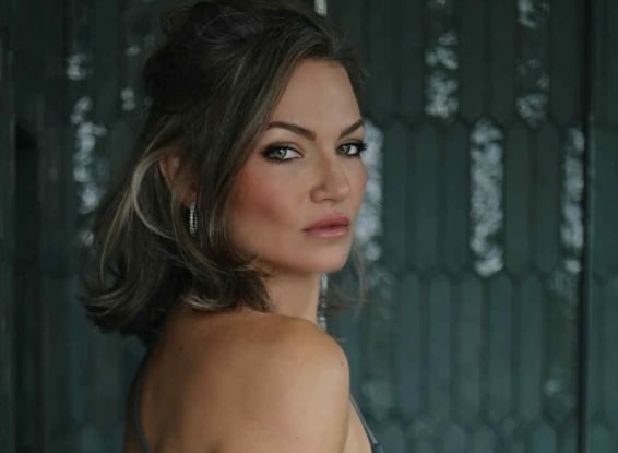 Isabelle Desjardins fait monter la température avec une photo audacieuse sur Instagram 1 Isabelle Desjardins fait monter la température avec une photo audacieuse sur Instagram Capture decran 5 11 2025 214451 www.instagram.com Isabelle Desjardins fait monter la température avec une photo audacieuse sur Instagram