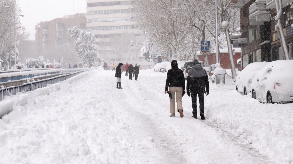 20 cm de neige à Paris, –11 °C à Aurillac, verglas et froid extrême : ce mois de novembre restera gravé dans les annales 1 20 cm de neige à Paris, –11 °C à Aurillac, verglas et froid extrême : ce mois de novembre restera gravé dans les annales Capture decran 6 11 2025 05318 sf1.mariefrance.fr 20 cm de neige à Paris, –11 °C à Aurillac, verglas et froid extrême : ce mois de novembre restera gravé dans les annales