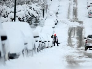 20 cm de neige à Paris, –11 °C à Aurillac, verglas et froid extrême : ce mois de novembre restera gravé dans les annales 3 20 cm de neige à Paris, –11 °C à Aurillac, verglas et froid extrême : ce mois de novembre restera gravé dans les annales Capture decran 6 11 2025 05753 smartcdn.gprod .postmedia.digital 20 cm de neige à Paris, –11 °C à Aurillac, verglas et froid extrême : ce mois de novembre restera gravé dans les annales