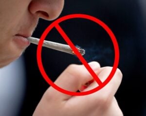 Une loi pourrait interdire la vente de cigarettes aux personnes nées après 2013 3 Une loi pourrait interdire la vente de cigarettes aux personnes nées après 2013 Capture decran 7 11 2025 01448 miro.medium.com Une loi pourrait interdire la vente de cigarettes aux personnes nées après 2013