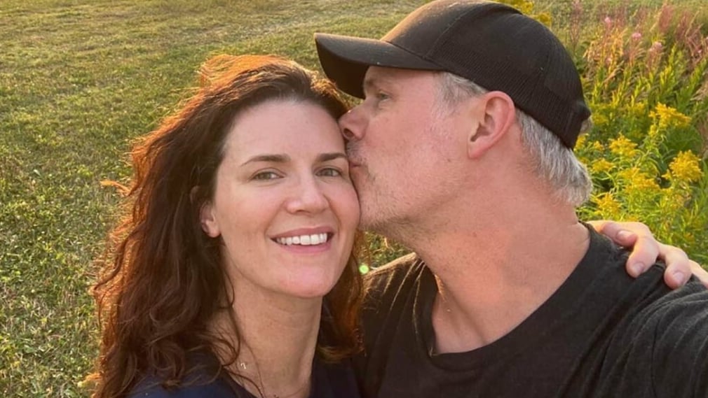 Noël arrive d’avance pour Marie-Ève Janvier et son chum très connu 1 Noël arrive d’avance pour Marie-Ève Janvier et son chum très connu Capture decran 9 11 2025 172135 cdn.starquebec.com Noël arrive d’avance pour Marie-Ève Janvier et son chum très connu