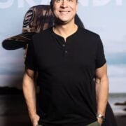 PH01 2025 002867 dg 11 grande taille19c0d5f6 1947 4e89 9ea9 b4bc2cdee5b9 ORIGINAL Kevin Parent dévoile un virage touchant et un « homme différent »